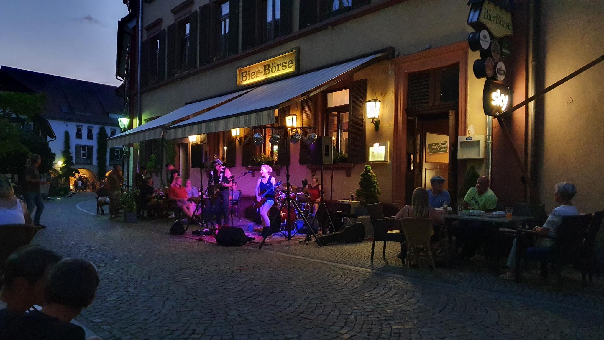 cosmicpresents an der börse in emmendingen