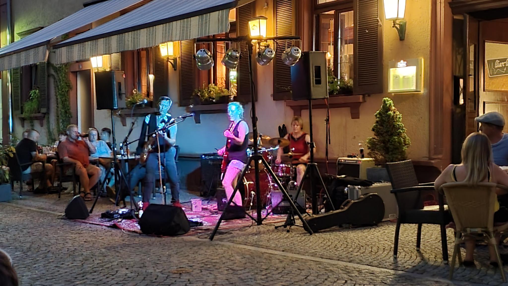 cosmicpresents an der börse in emmendingen