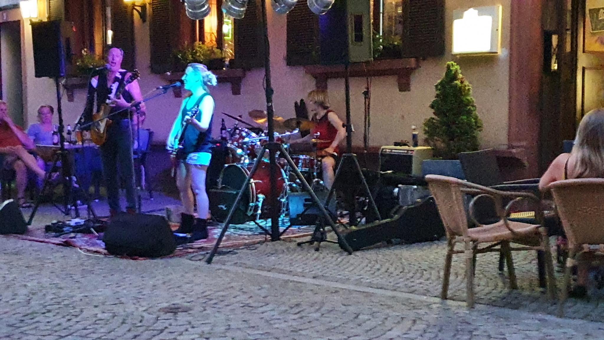 cosmicpresents an der börse in emmendingen