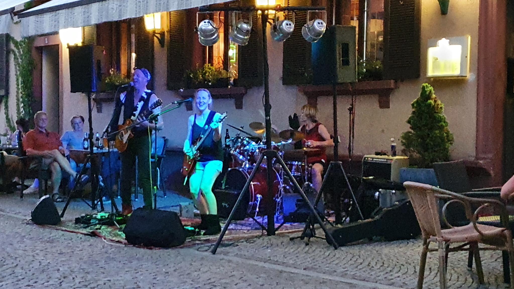 cosmicpresents an der börse in emmendingen